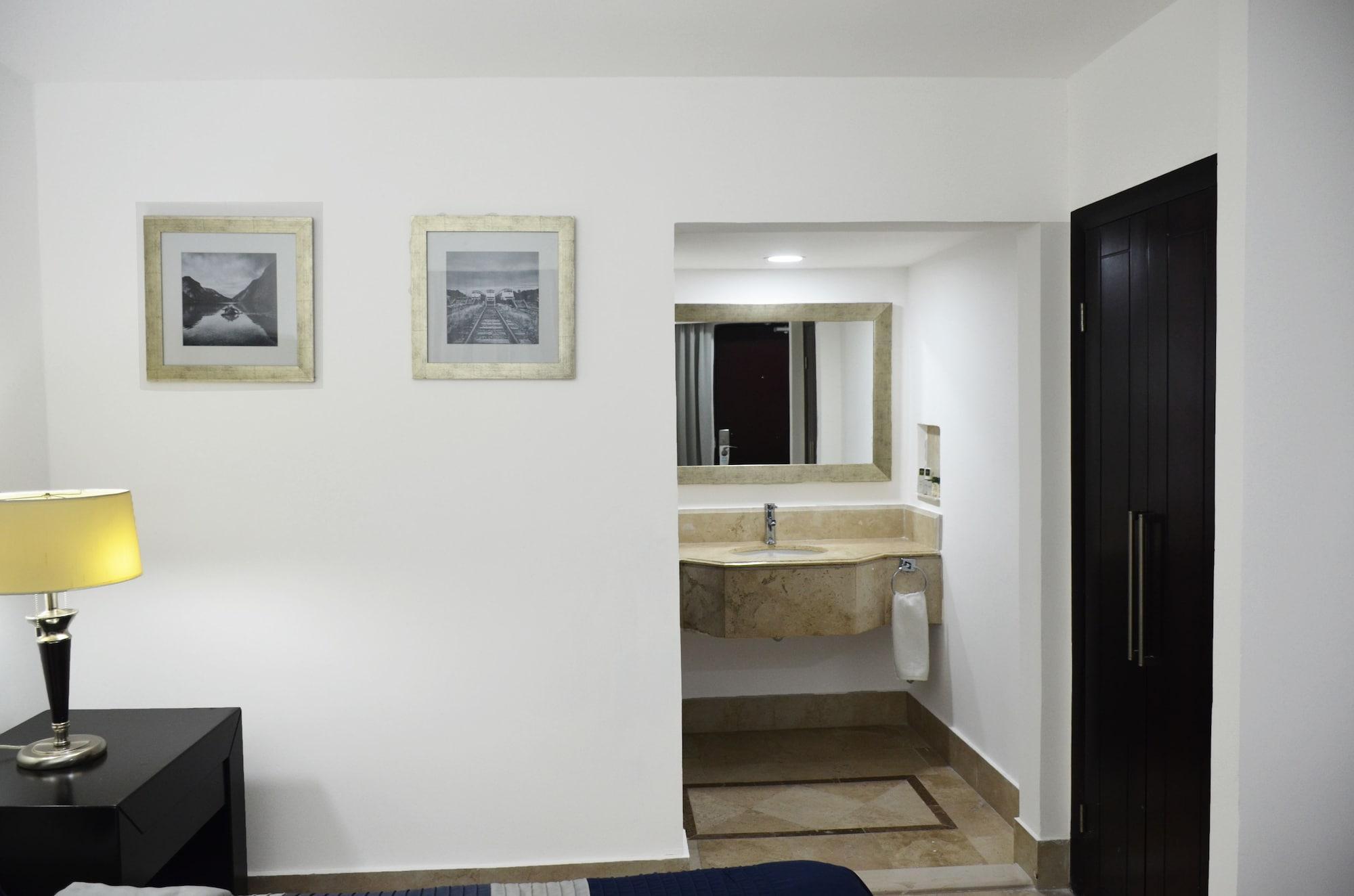 Wyndham Garden Los Mochis Plaza Inn 外观 照片