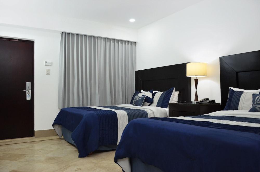 Wyndham Garden Los Mochis Plaza Inn 外观 照片