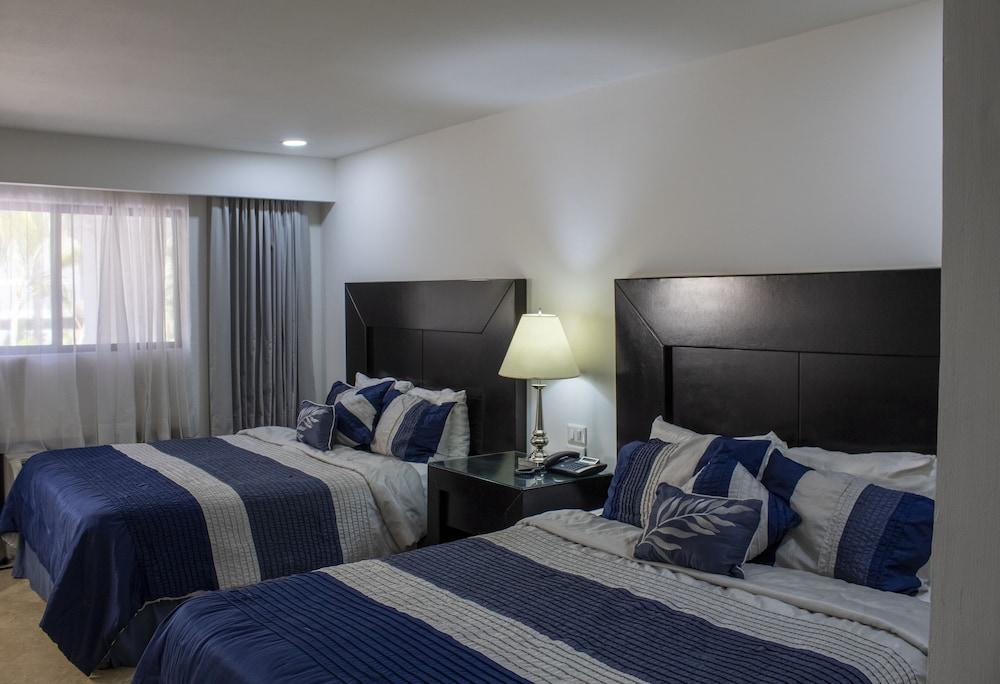 Wyndham Garden Los Mochis Plaza Inn 外观 照片