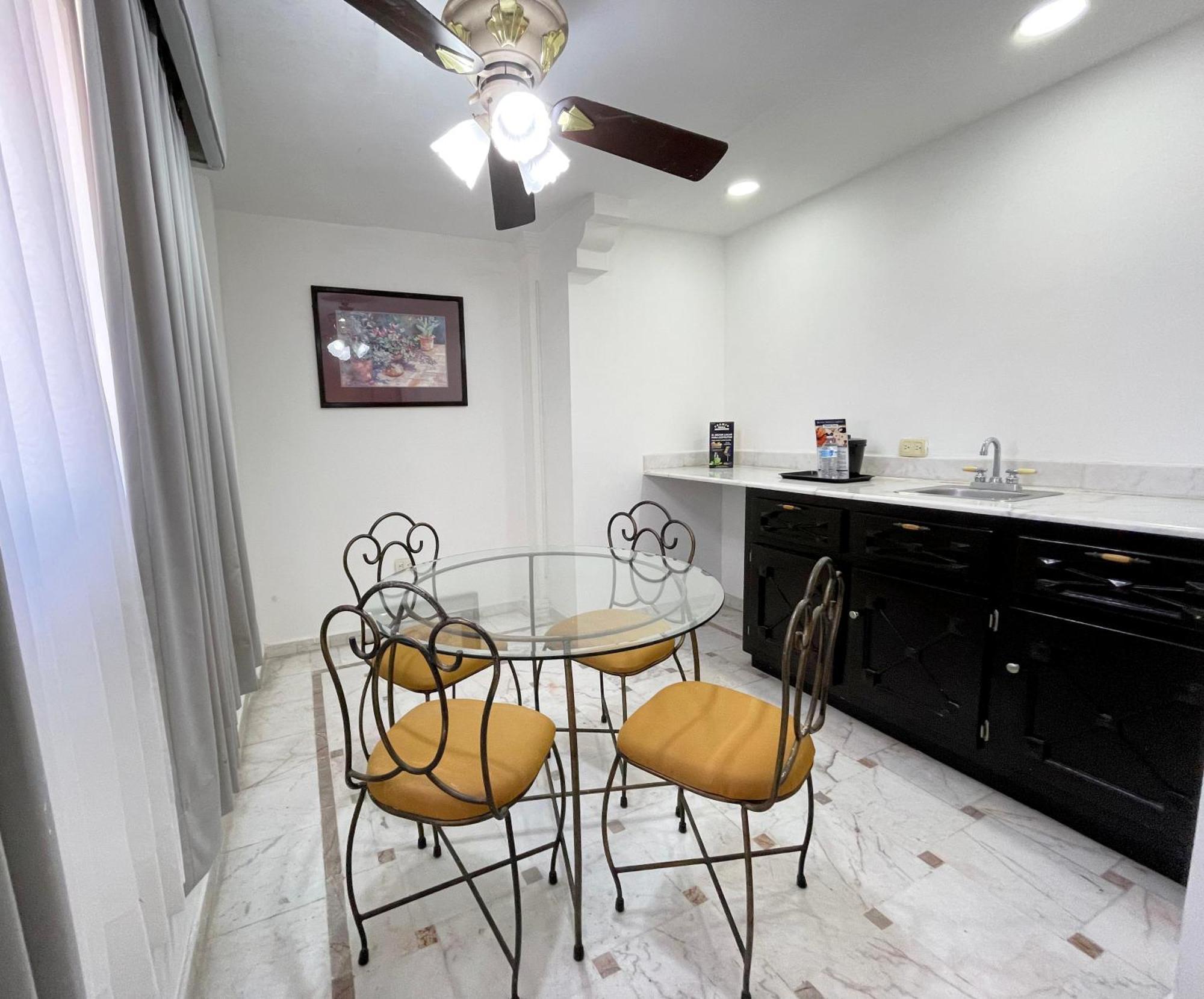 Wyndham Garden Los Mochis Plaza Inn 外观 照片