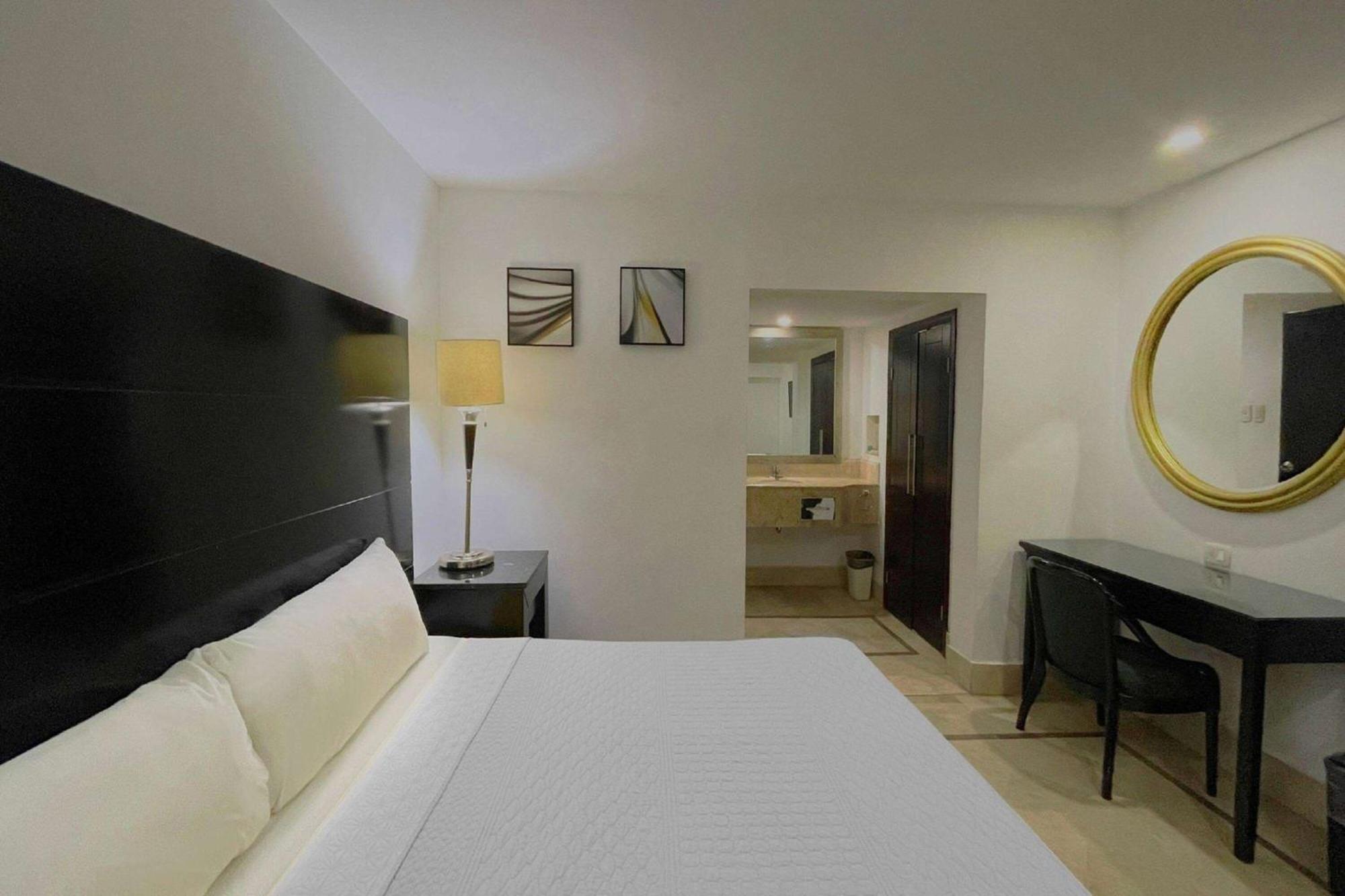 Wyndham Garden Los Mochis Plaza Inn 外观 照片