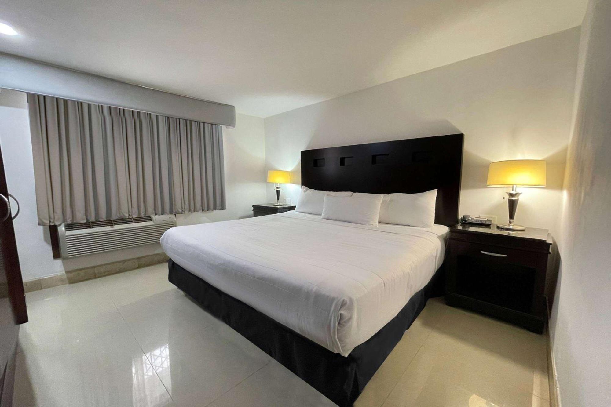 Wyndham Garden Los Mochis Plaza Inn 外观 照片