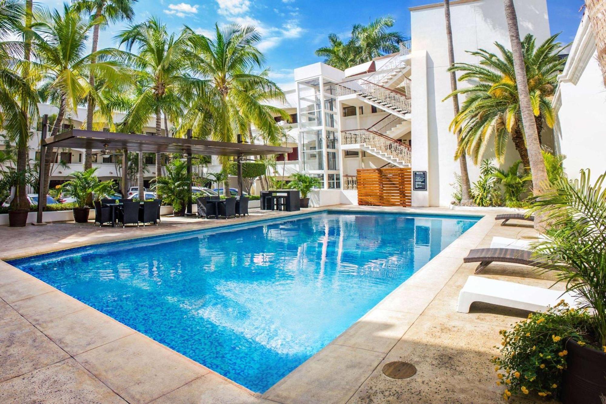 Wyndham Garden Los Mochis Plaza Inn 外观 照片